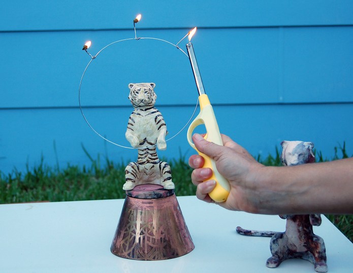 Lucy Merrett: Circus Tricks in&nbsp;Porcelain